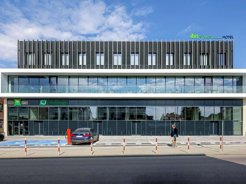Ibis Styles Tomaszów Lubelski Eksteriør billede